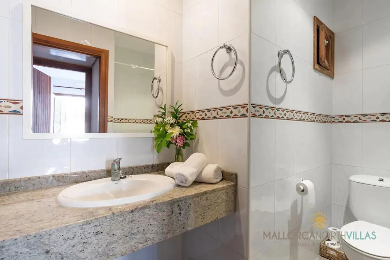 Appartamento Apartamento Voramar I First Line Pine Walk Port de Pollença Spagna