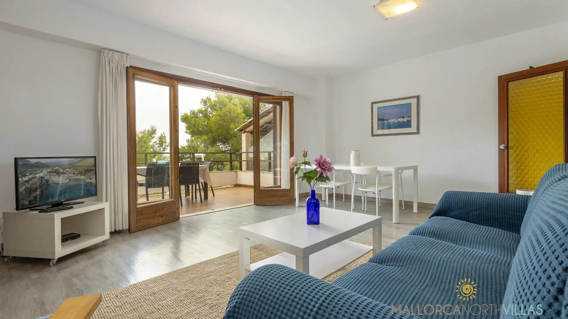 Apartamento Voramar I First Line Pine Walk Port de Pollenca Spain