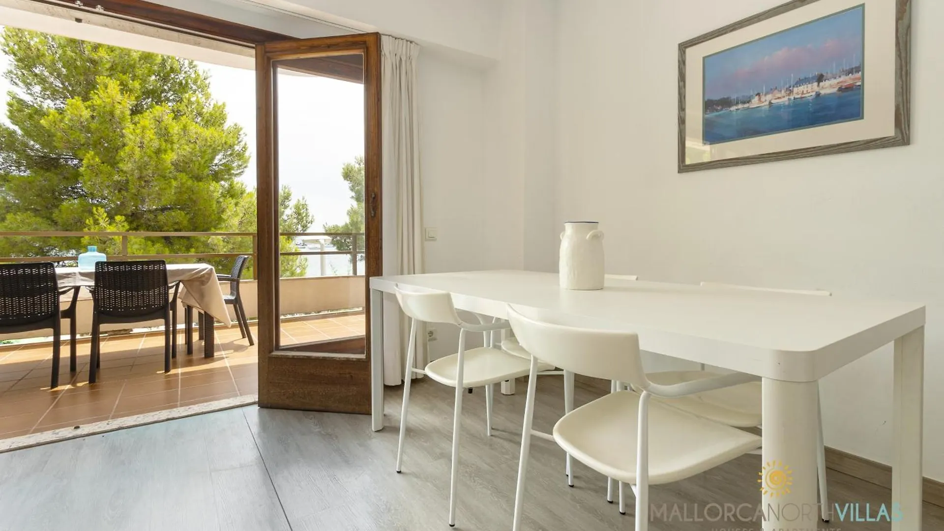 Apartamento Voramar I First Line Pine Walk Port de Pollenca Spain